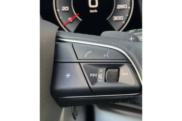 Audi Q8 (2023) thumbnail 31
