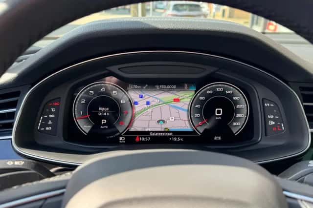 Audi Q8 (2023) thumbnail 32
