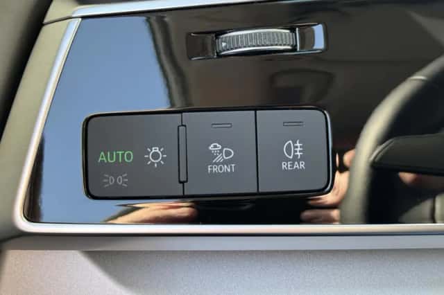 Audi Q8 (2023) thumbnail 37