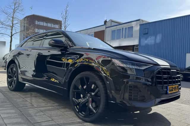 Audi Q8 (2023) thumbnail 9