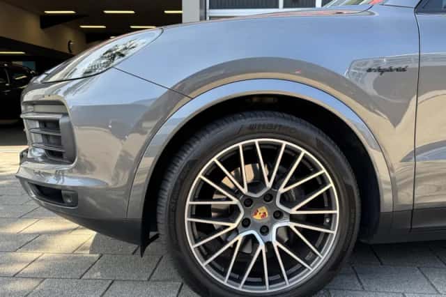 Porsche Cayenne (2020) thumbnail 19