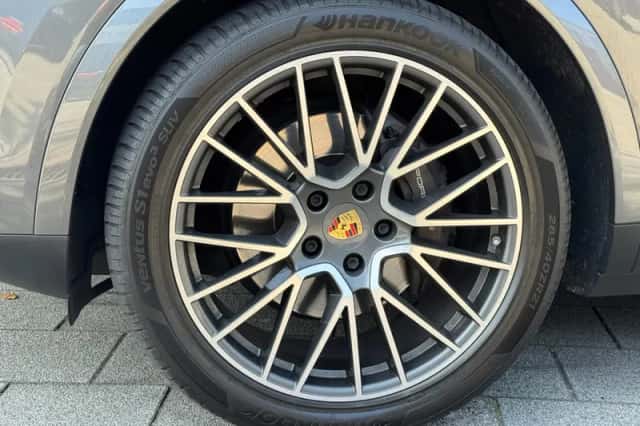 Porsche Cayenne (2020) thumbnail 20