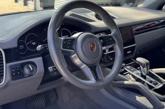 Porsche Cayenne (2020) thumbnail 28