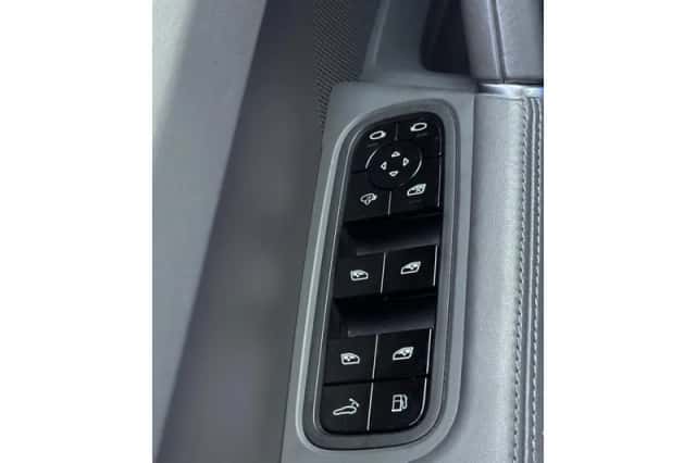 Porsche Cayenne (2020) thumbnail 40