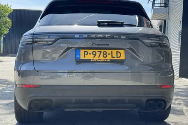 Porsche Cayenne (2020) thumbnail 10