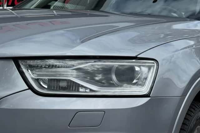 Audi Q3 (2017) thumbnail 15