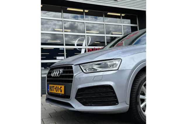 Audi Q3 (2017) thumbnail 16