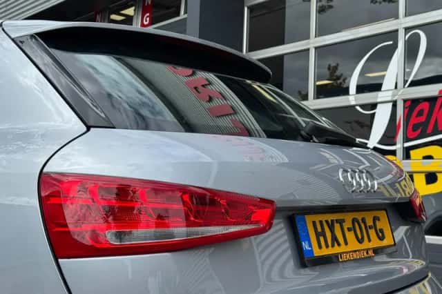 Audi Q3 (2017) thumbnail 23