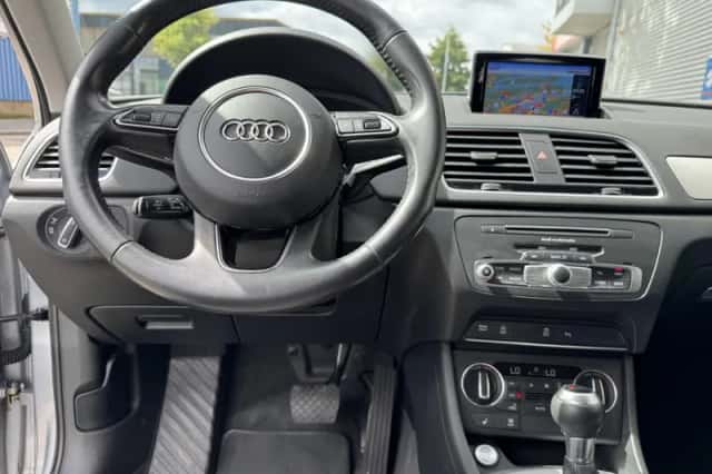 Audi Q3 (2017) thumbnail 35