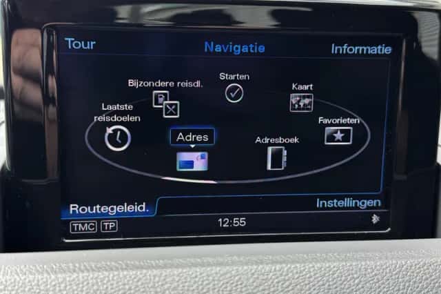 Audi Q3 (2017) thumbnail 38
