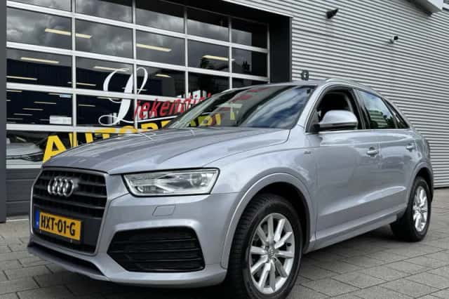 Audi Q3 (2017) thumbnail 6