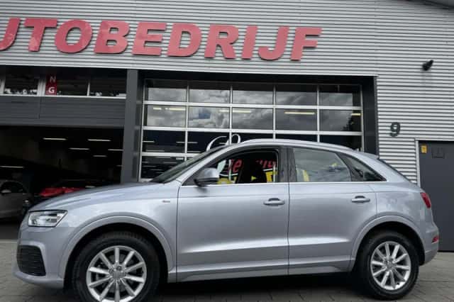 Audi Q3 (2017) thumbnail 7