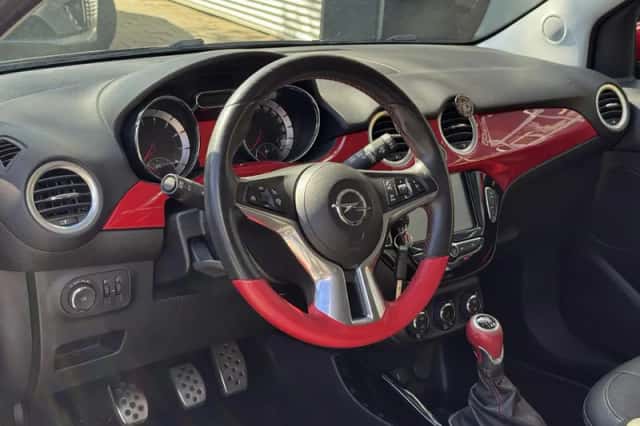 Opel Adam (2018) thumbnail 2