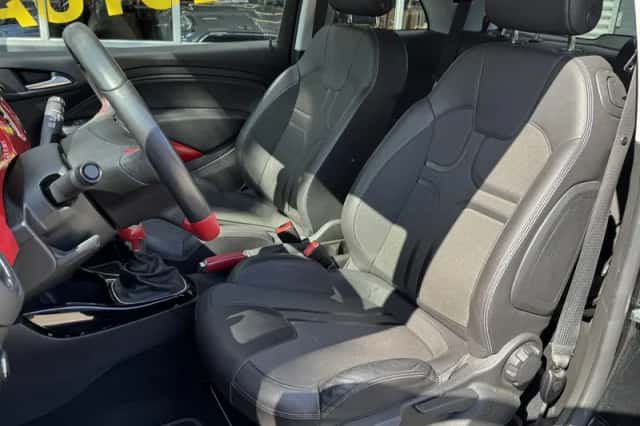 Opel Adam (2018) thumbnail 26