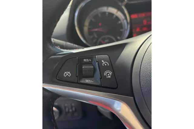 Opel Adam (2018) thumbnail 31