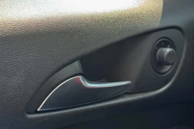 Opel Adam (2018) thumbnail 39