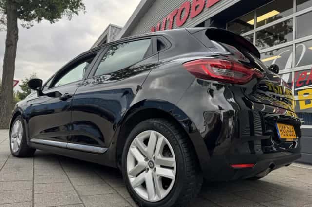 Renault Clio (2021) thumbnail 20