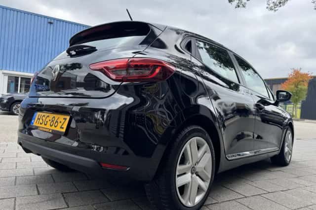 Renault Clio (2021) thumbnail 4