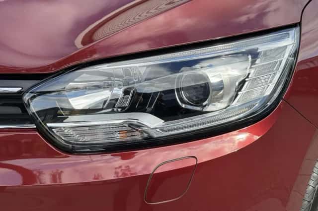 Renault Scénic (2017) thumbnail 16