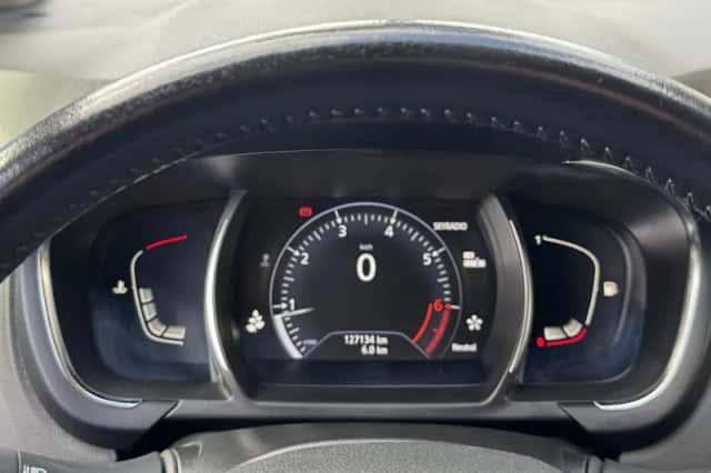 Renault Scénic (2017) thumbnail 3