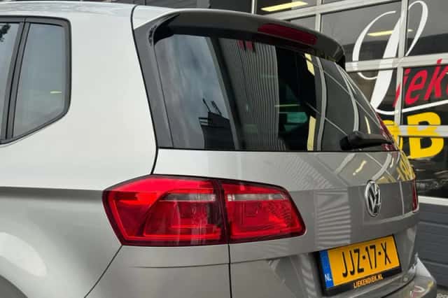 Volkswagen Golf (2017) thumbnail 21