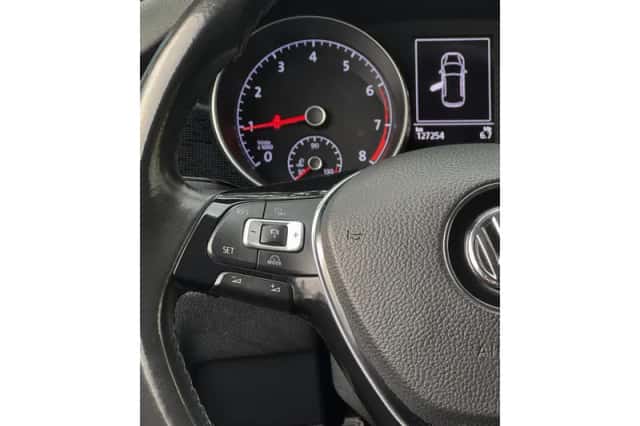 Volkswagen Golf (2017) thumbnail 36