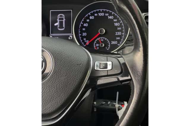 Volkswagen Golf (2017) thumbnail 37