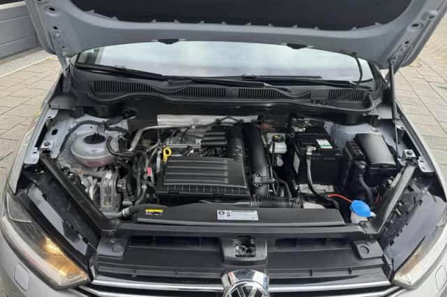 Volkswagen Golf (2017) thumbnail 48