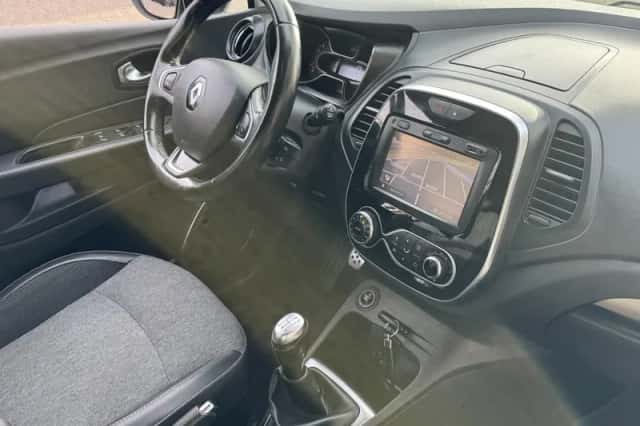 Renault Captur (2018) thumbnail 29