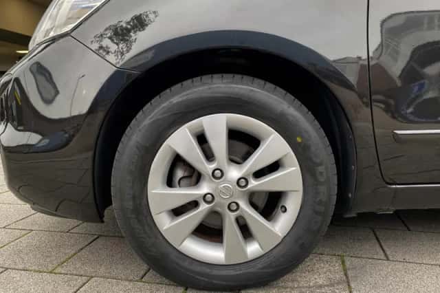 Nissan Note (2010) thumbnail 14