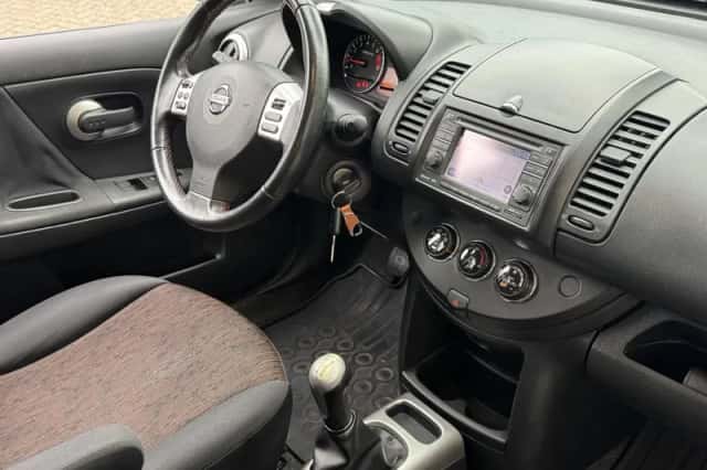 Nissan Note (2010) thumbnail 26