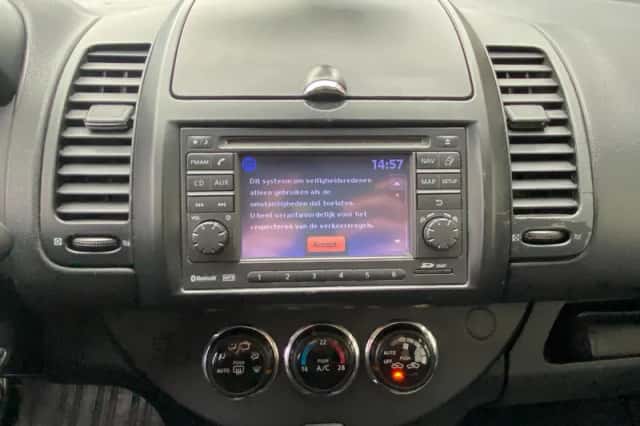 Nissan Note (2010) thumbnail 32