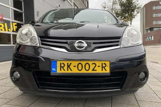 Nissan Note (2010) thumbnail 10