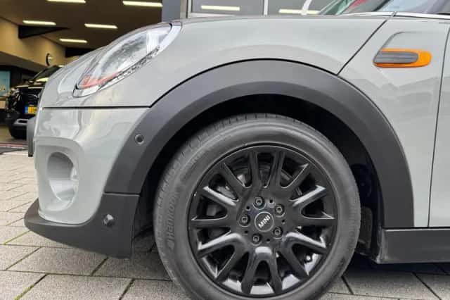 MINI Mini (2017) thumbnail 16