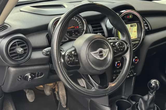 MINI Mini (2017) thumbnail 24