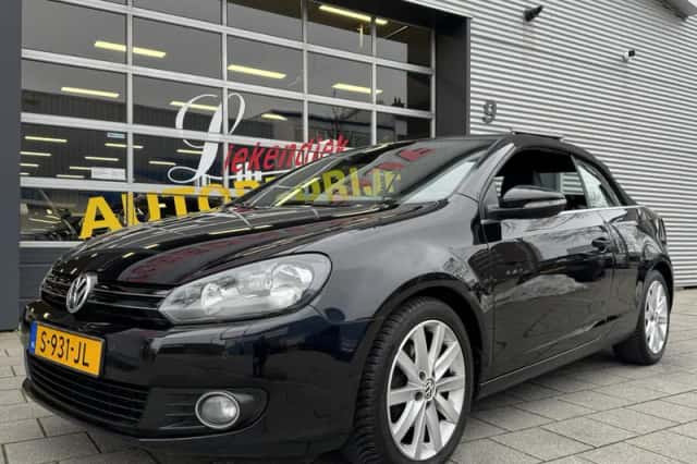 Volkswagen Golf (2011) thumbnail 2