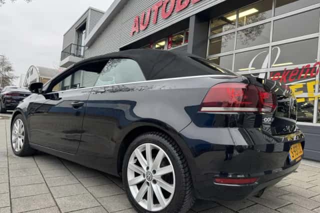 Volkswagen Golf (2011) thumbnail 12