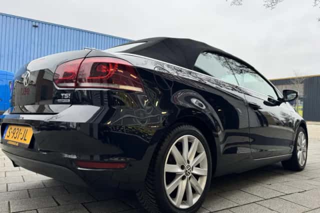Volkswagen Golf (2011) thumbnail 16