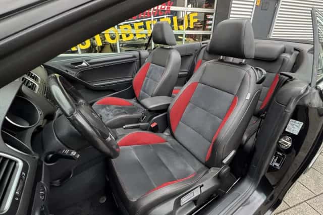 Volkswagen Golf (2011) thumbnail 34