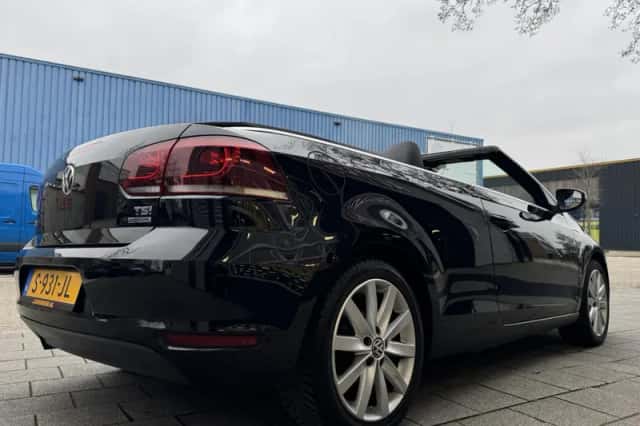 Volkswagen Golf (2011) thumbnail 5