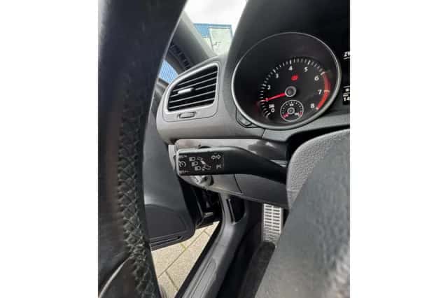 Volkswagen Golf (2011) thumbnail 48