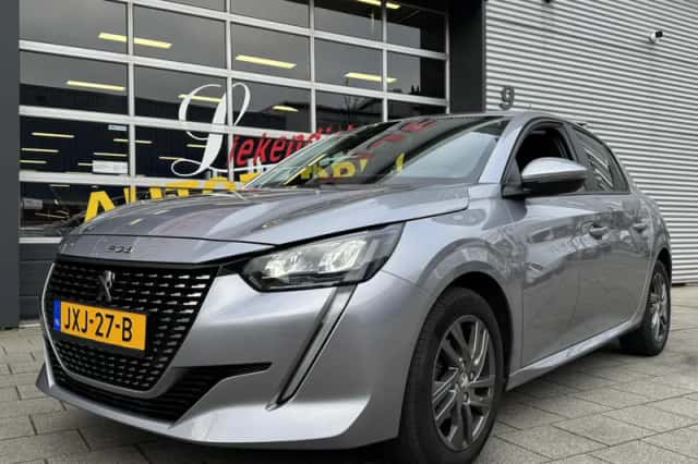 Peugeot 208 (2021)