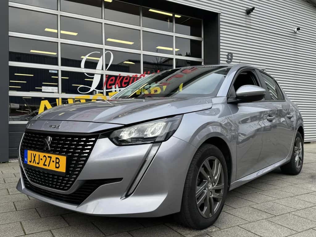 Peugeot 208 (2021) — foto 1