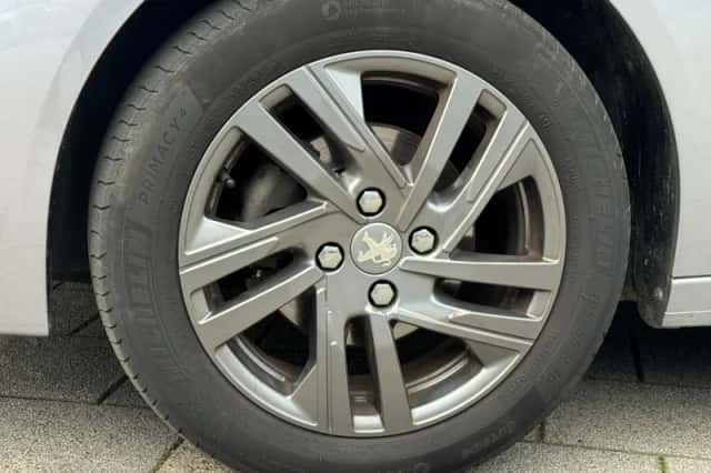 Peugeot 208 (2021) thumbnail 17