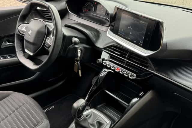 Peugeot 208 (2021) thumbnail 29