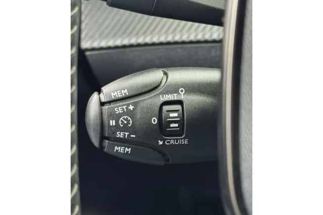 Peugeot 208 (2021) thumbnail 40