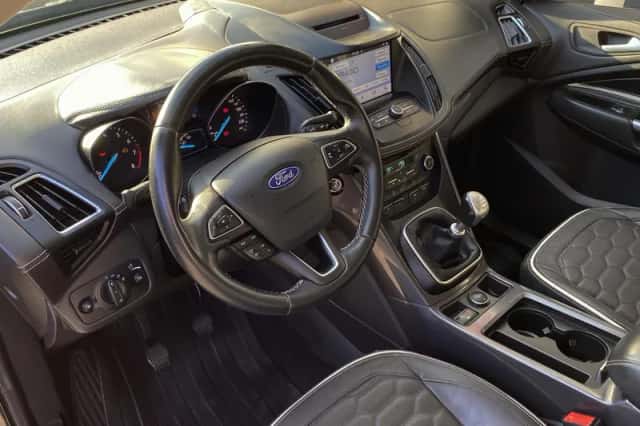 Ford Kuga (2019) thumbnail 2