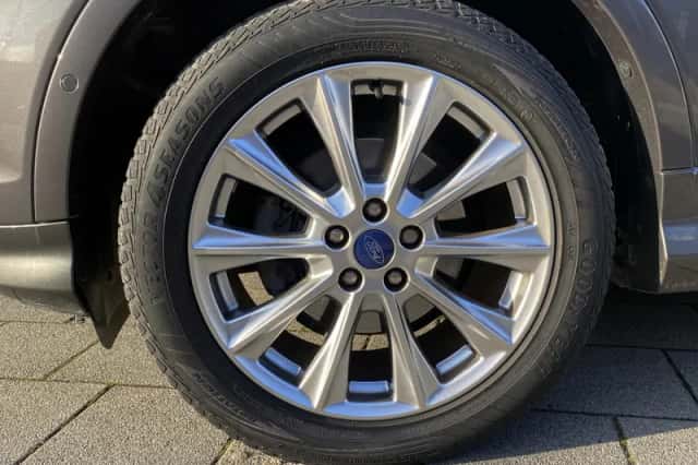 Ford Kuga (2019) thumbnail 17