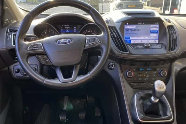 Ford Kuga (2019) thumbnail 30