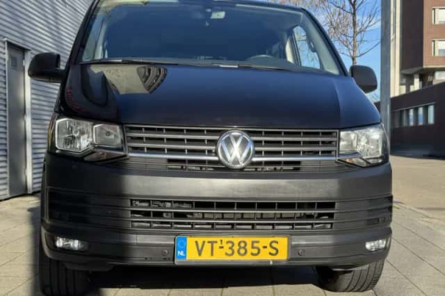 Volkswagen Transporter (2016) thumbnail 11